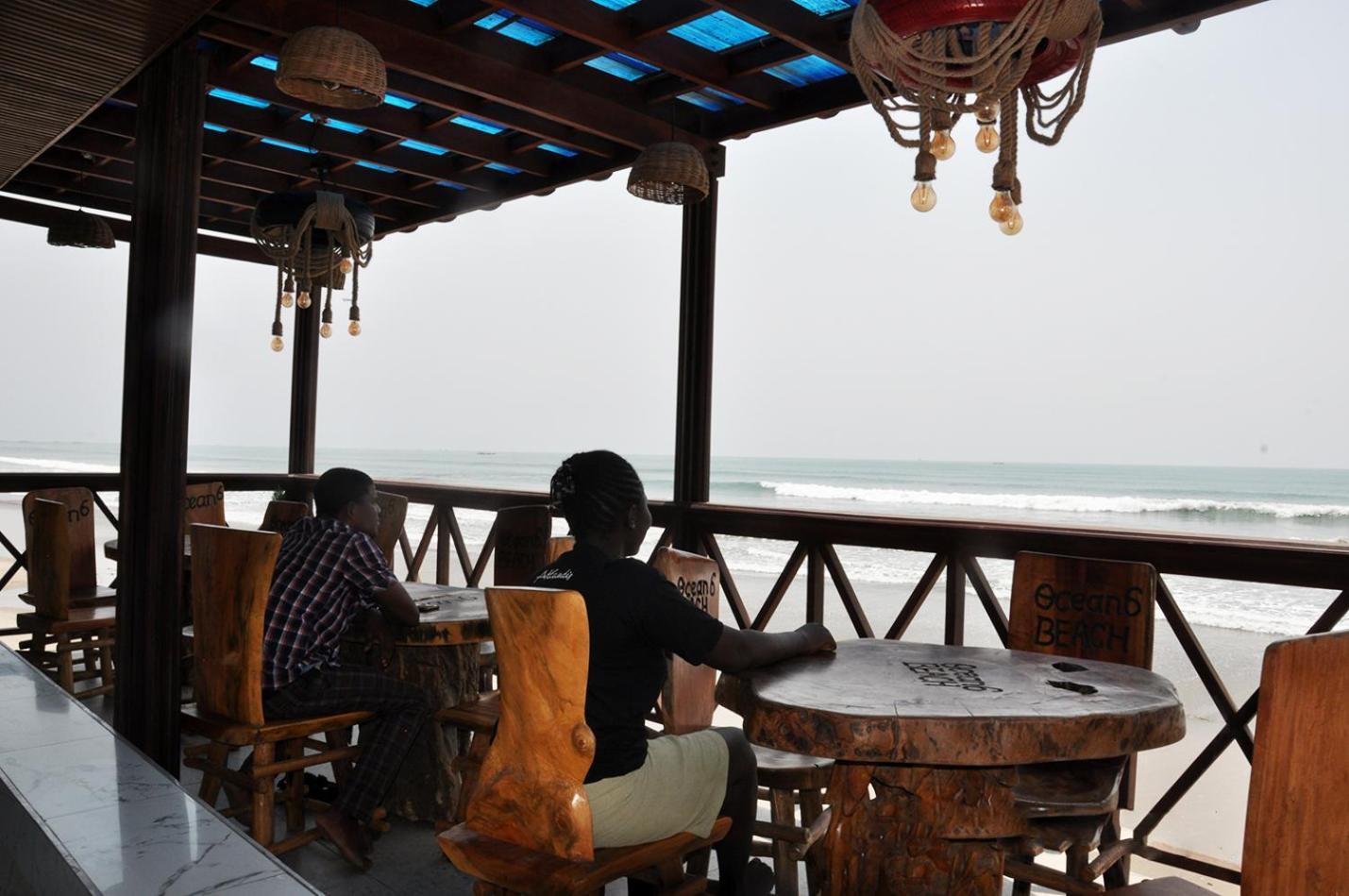 Ocean6 Hotel Kokrobite Exterior photo